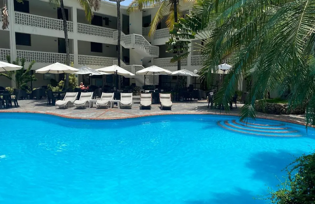 Acuarium Suite Resort-1